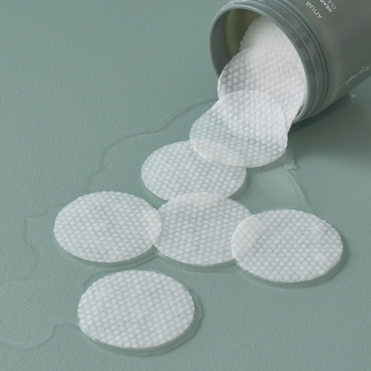 ANUA Heartleaf 77% Clear Pad - soothes and exfoliates 70 Pads