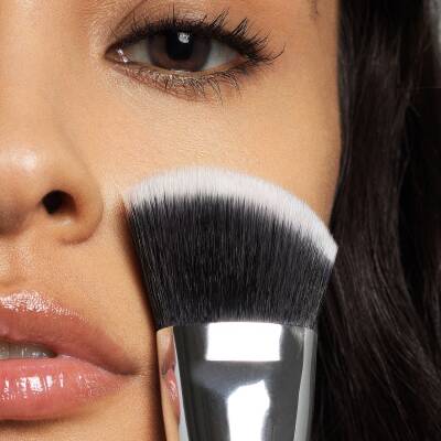 HAUS LABS BY LADY GAGA Cruelty-Free Foundation Brush