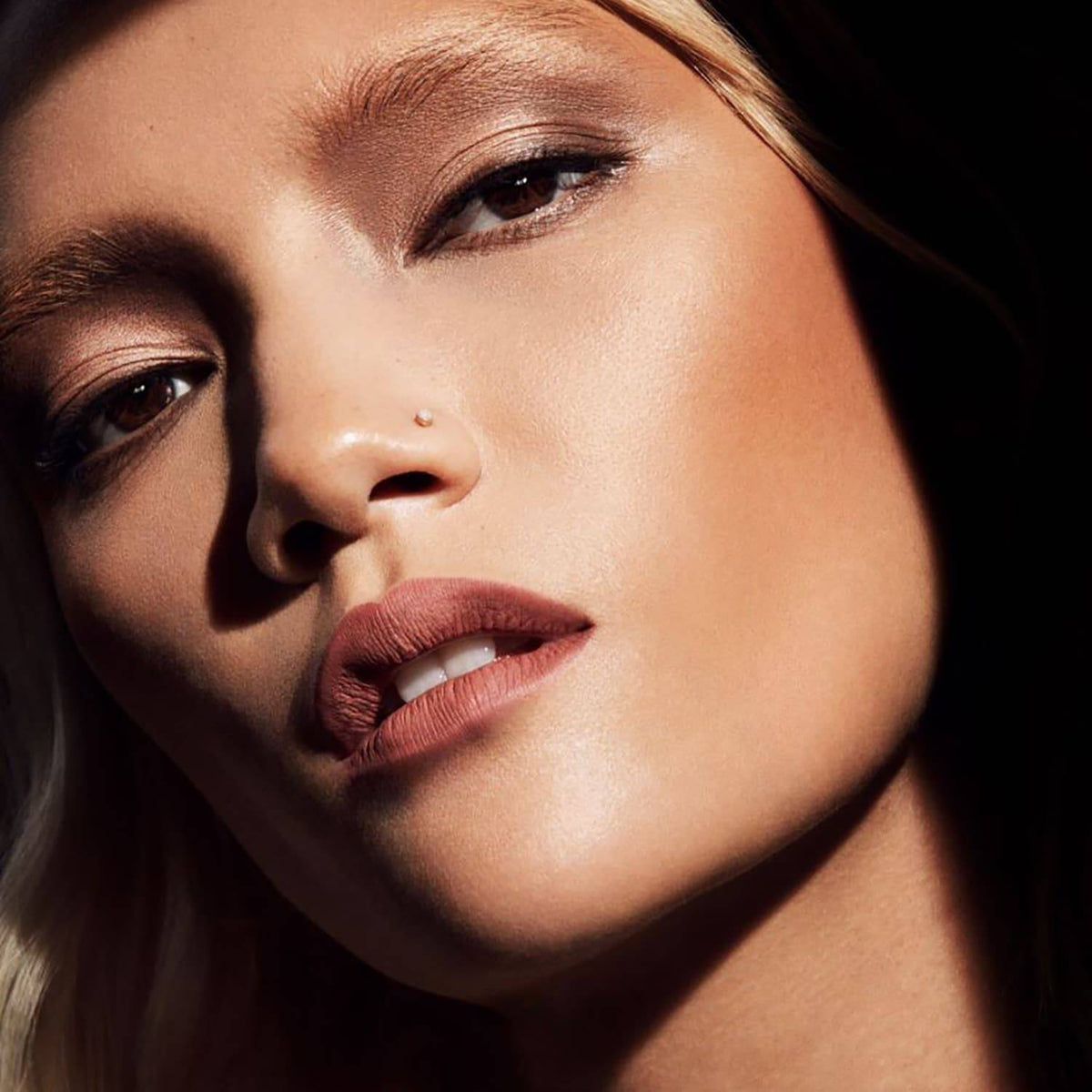 Fenty Beauty Pro Filt'r Instant Retouch Setting Powder