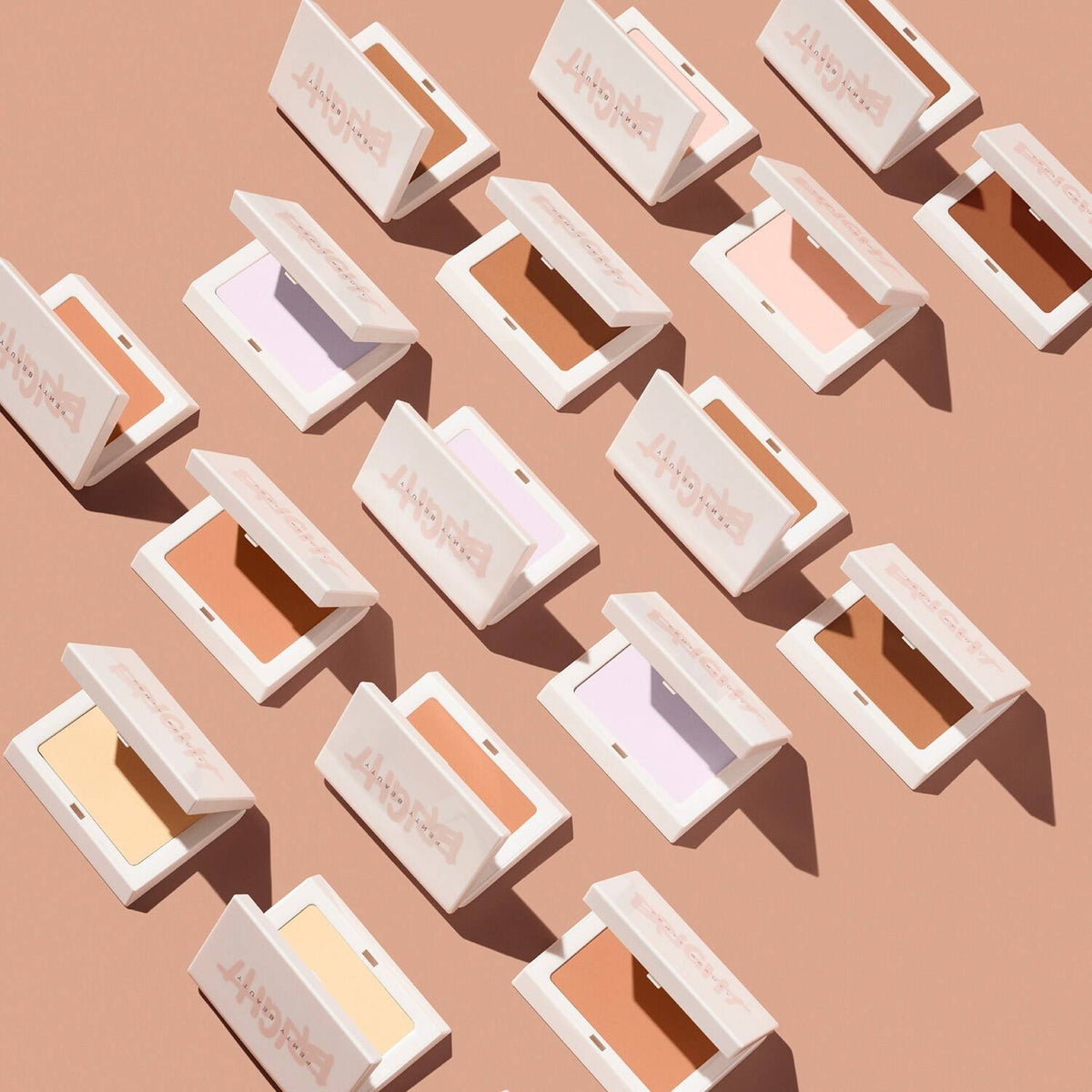 Fenty Beauty Bright Fix Instant Brightening + Blurring Powder 8.5g