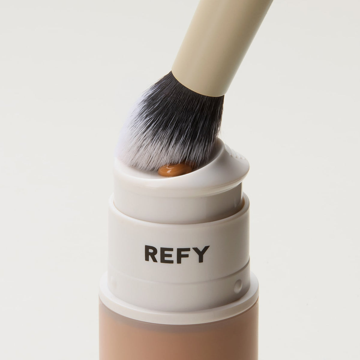 REFY Complexion Brush 26g